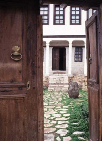 Vergoula'S Mansion Castória Exterior foto